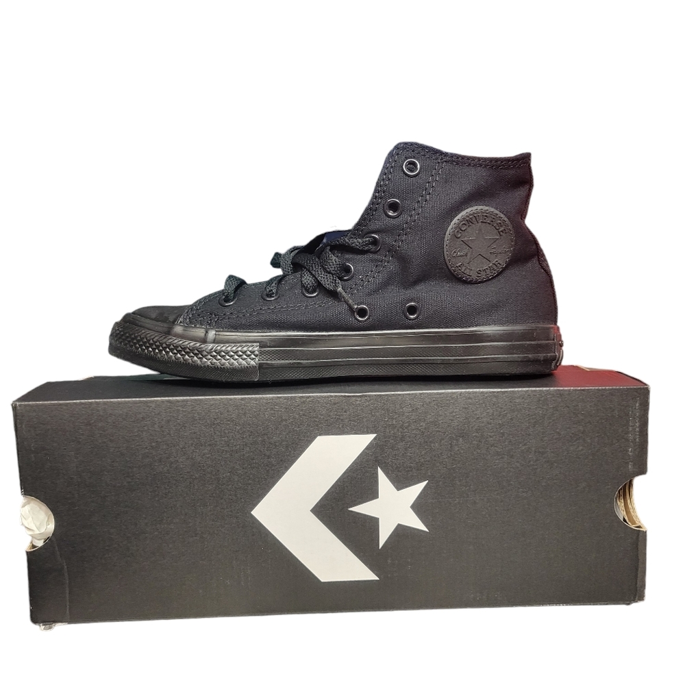 Converse Chuck Taylor All Star Black Canvas Shoes Sneakers 3S121 Boy’s Youth 3 - Picture 1 of 8
